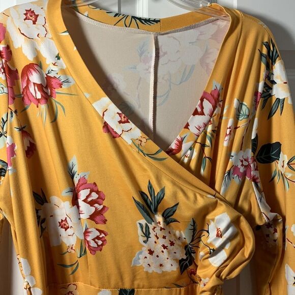 Size extra large faux-wrap mustard with red white and green floral detail NWOT - Picture 4 of 8